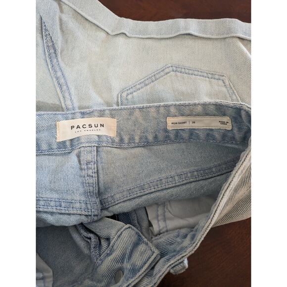Pacsun Jean Mom Short 26 Light Wash High Rise Denim Side Metal Rings Los Angeles - Picture 3 of 9